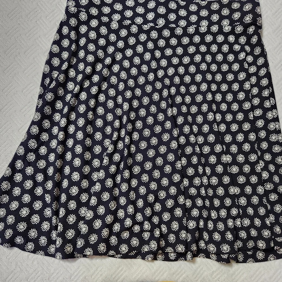 Loft blue floral skirt size medium‎ - Picture 5 of 6
